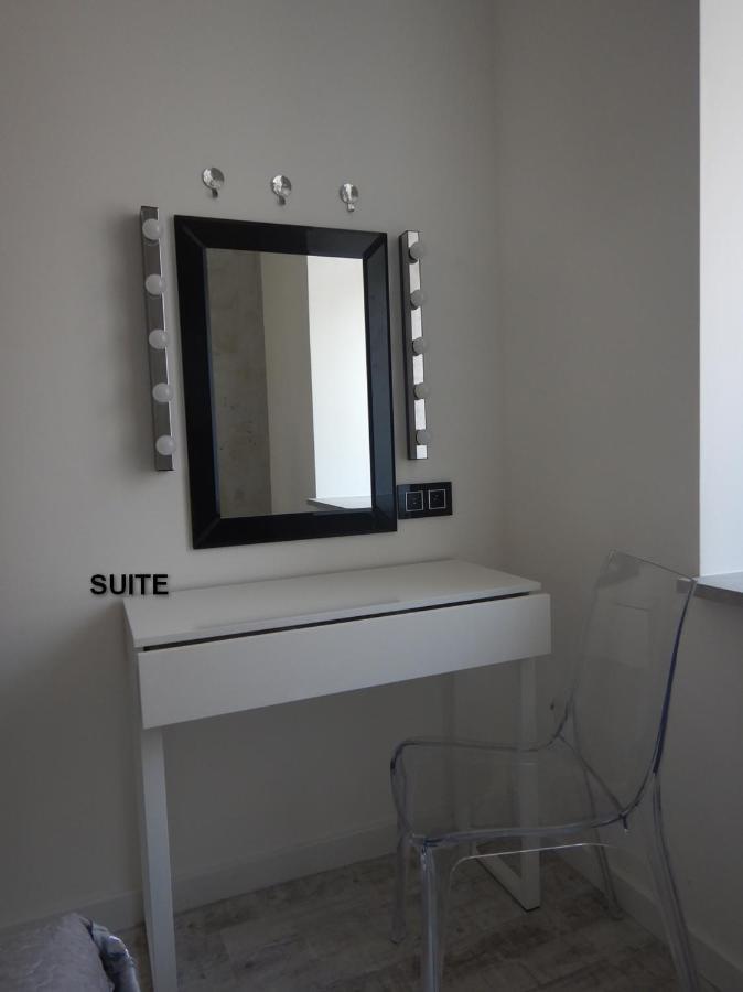 Apartamenty Centrum Z Wanna Dwuosobowa Пётркув-Трыбунальский Экстерьер фото