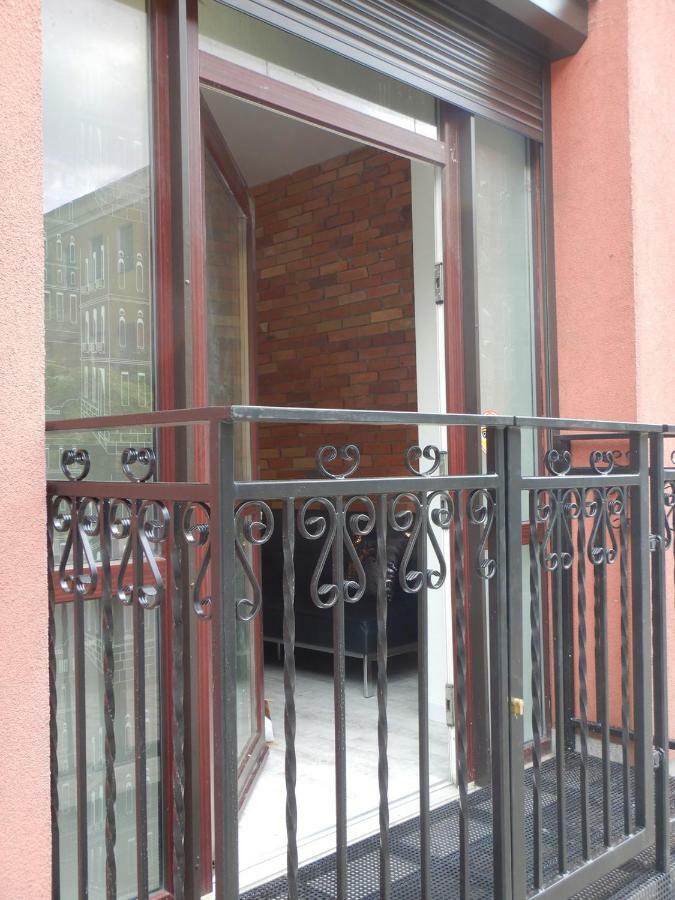 Apartamenty Centrum Z Wanna Dwuosobowa Пётркув-Трыбунальский Экстерьер фото